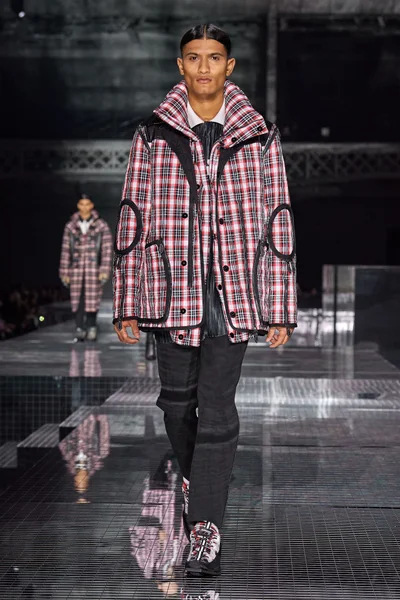 Look 66